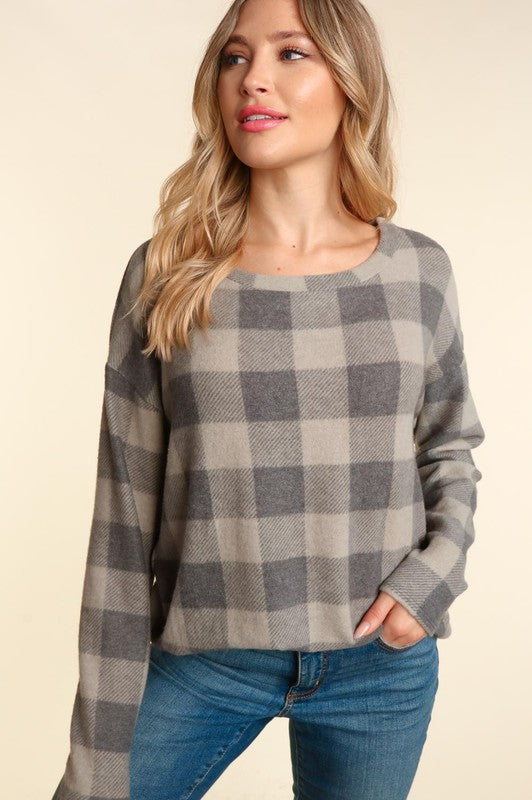 Red knit Top Natural Plaid bottom